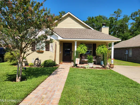 10228 Cottage Ct, Diberville, MS 39540
