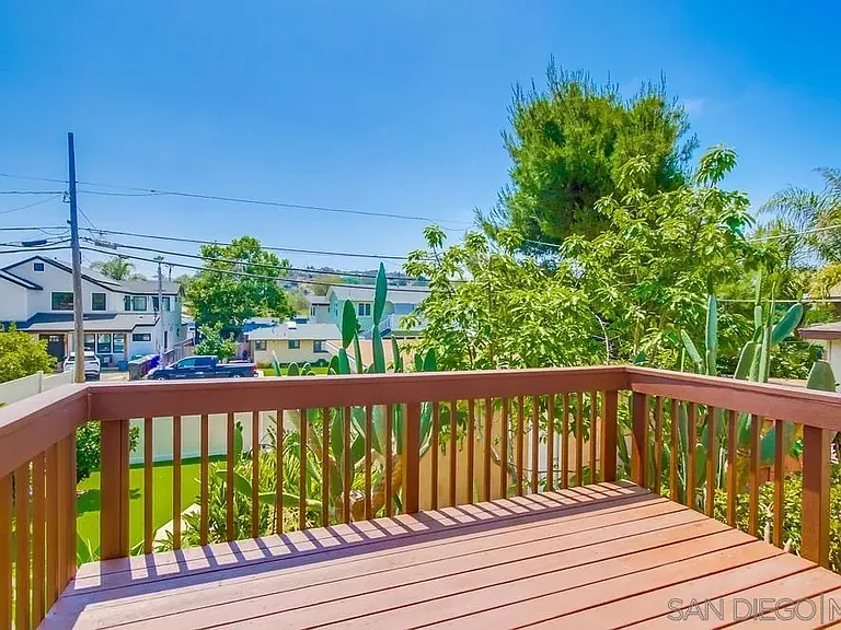 1712 Bervy St — Photo 15