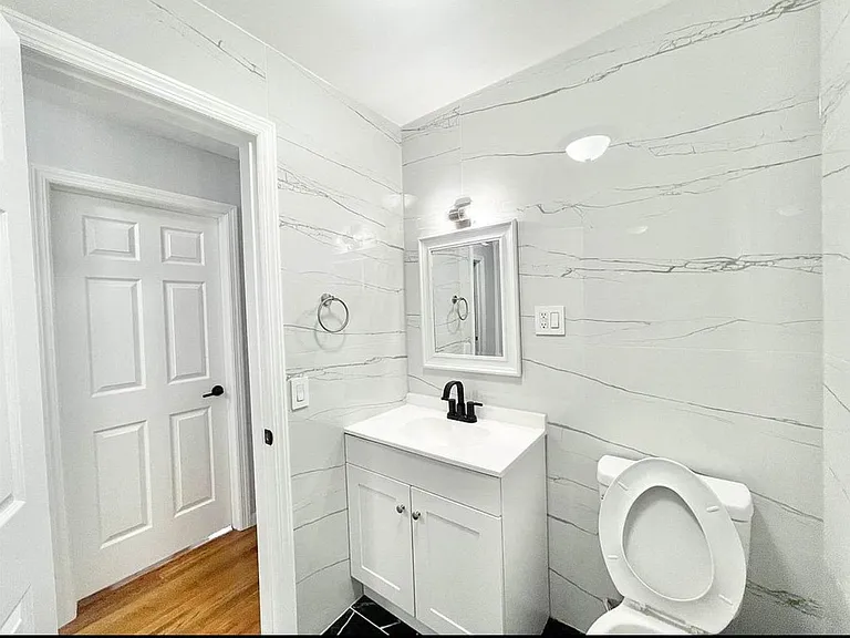 13 Silver St #2 — Photo 16