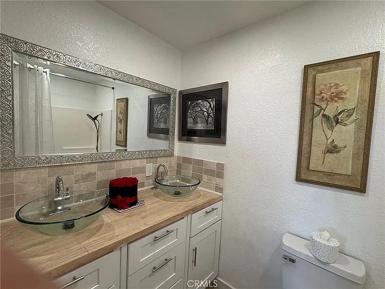 8514 E Baker Hill Rd #B — Photo 6