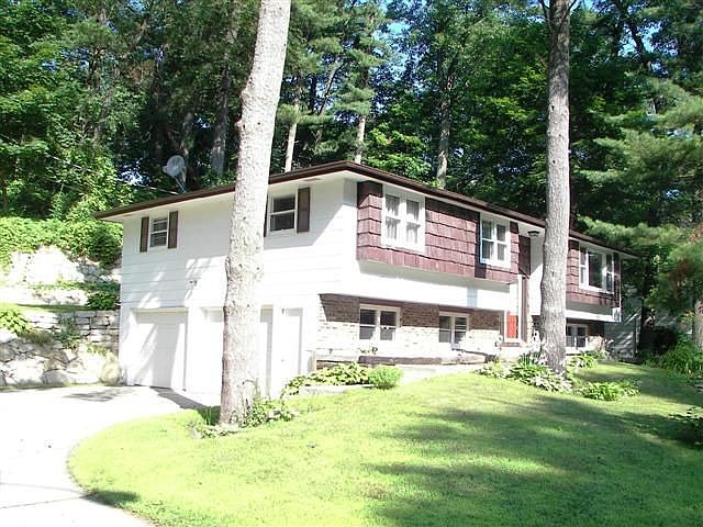 1st image of 815 Laverne Dr