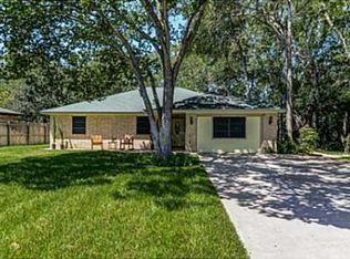 812 Braeswood Cir, Bryan, TX 77803