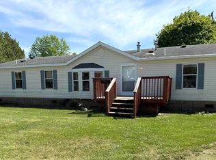 421 E 1st St, Sumner, IA 50674