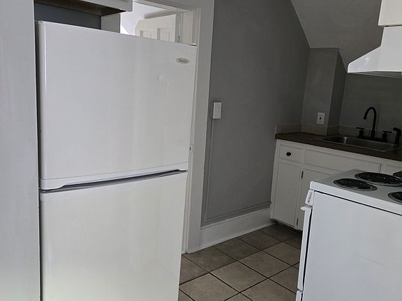 5th image of 32 Brook St