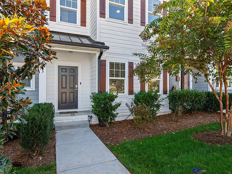 263 Keener Blvd — Photo 3