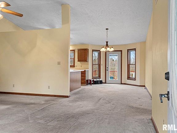 5th image of 5889 Grigsby Ln