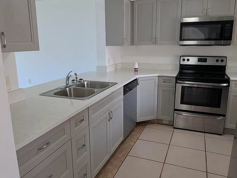 174 San Juan Cir — Photo 4