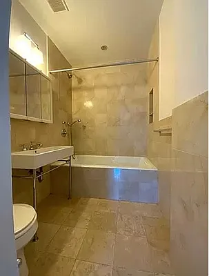 Rented by ONE Manhattan Real Estate | media 12