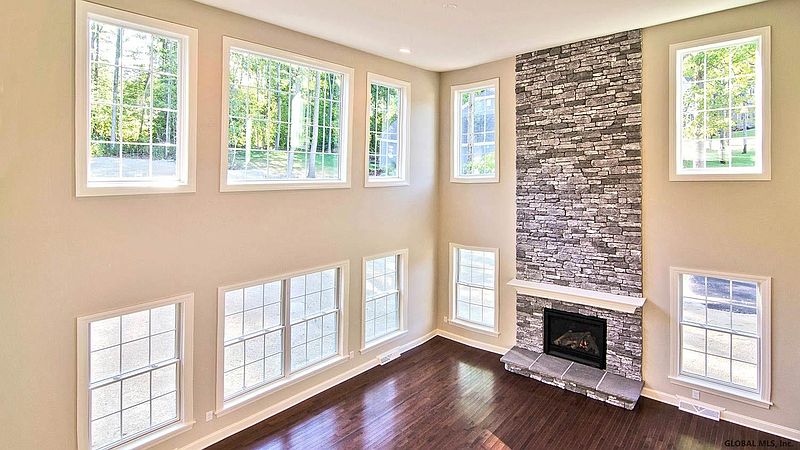 4th image of 11 BERGEN Place