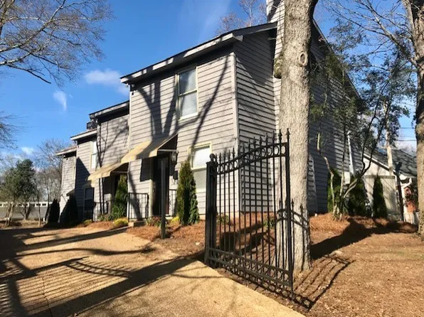 3309 N State St #D, Jackson, MS 39216