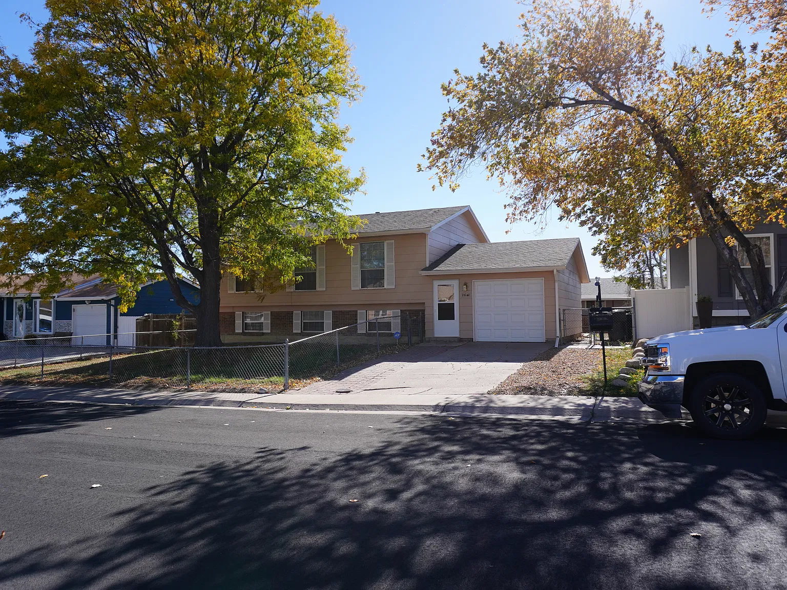 E 98th Ave, Thornton — Photo 2