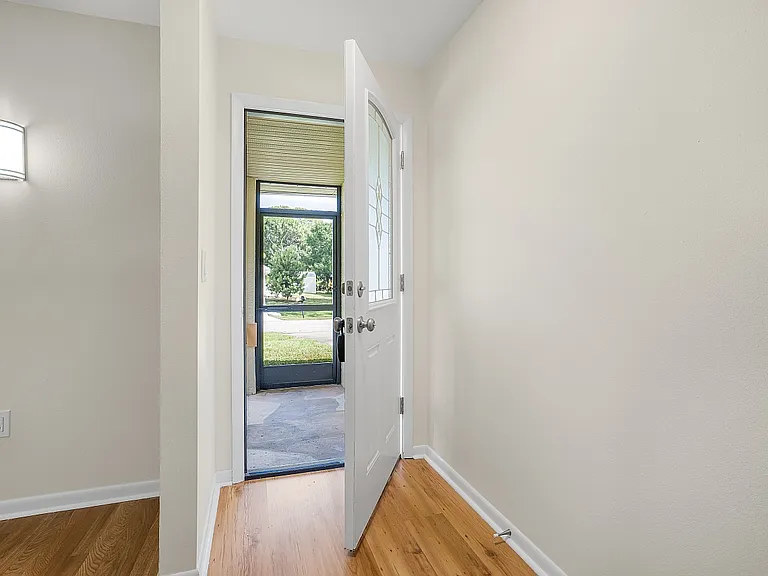 722 Carnival Ter — Photo 8