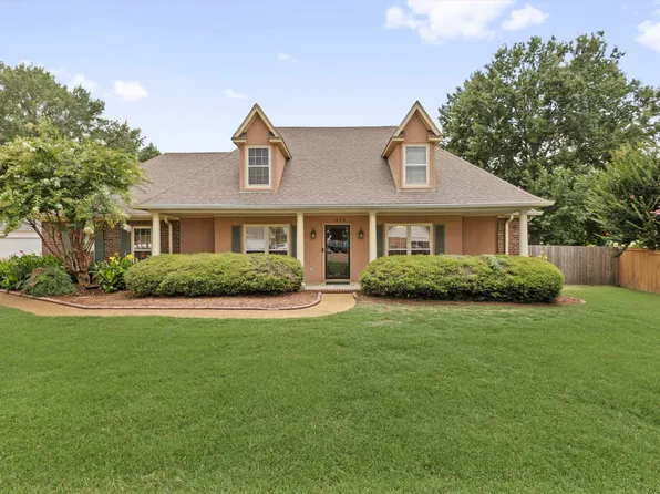 1003 Courtney Cv, Collierville, TN 38017