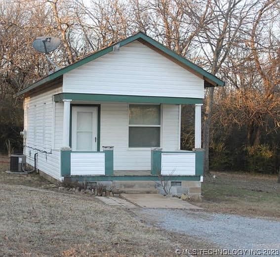 1st image of 121 Wilder Ct