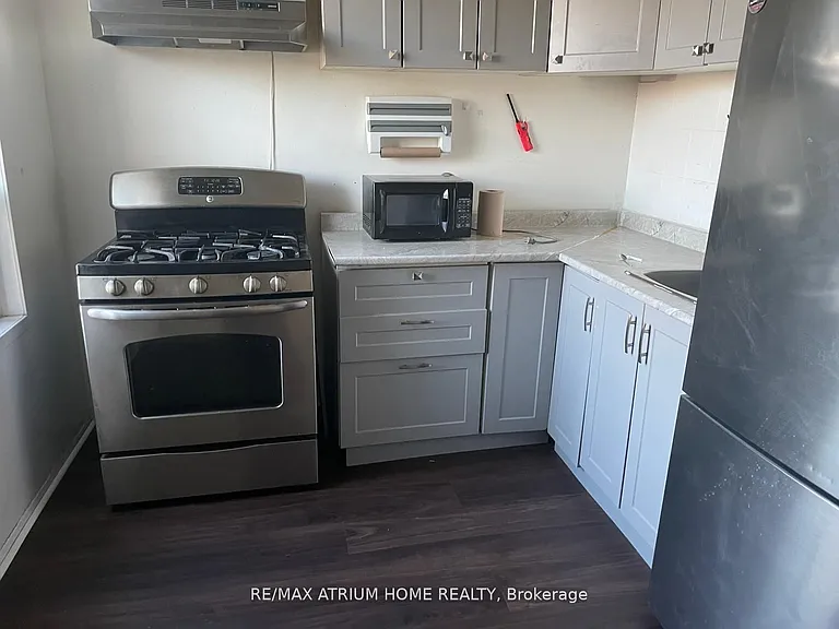 19 Laughton Ave #2 — Photo 5