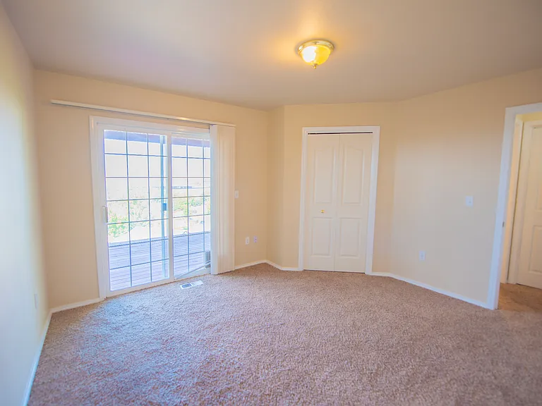 2866 E Eastgate Dr — Photo 21