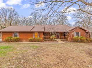 18 Winchester Rd, Farmington, MO 63640