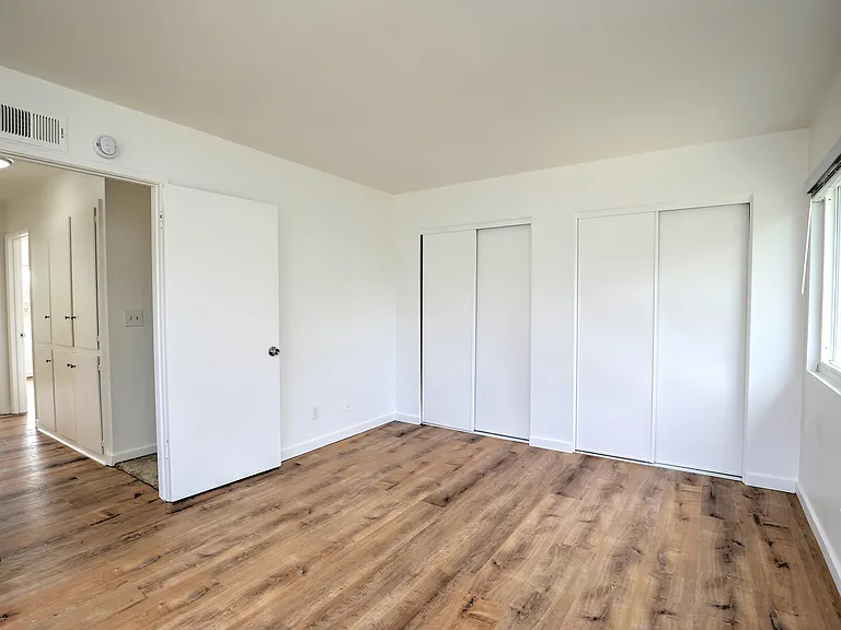 7392 Elmhurst Pl — Photo 12