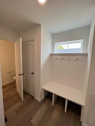 33 Long Bend Dr — Photo 15
