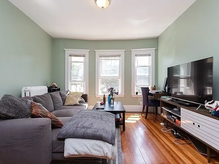 177 Wachusett St #1 — Photo 9