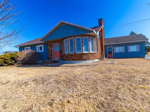 30 Common Cross Rd, Saulnierville, NS B0W 2Z0
