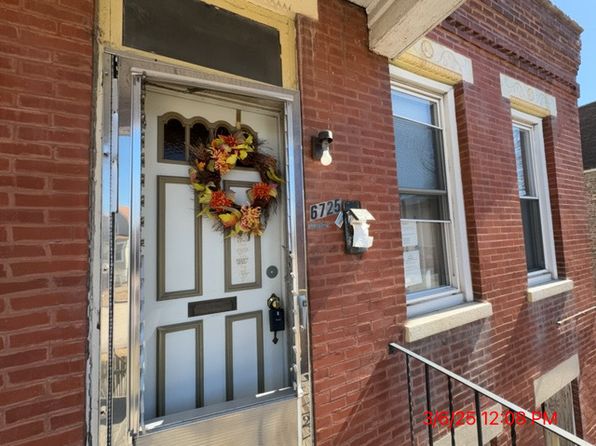 chicago-illinois-441102728 picture