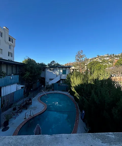 1428 Havenhurst Dr #16 — Photo 4