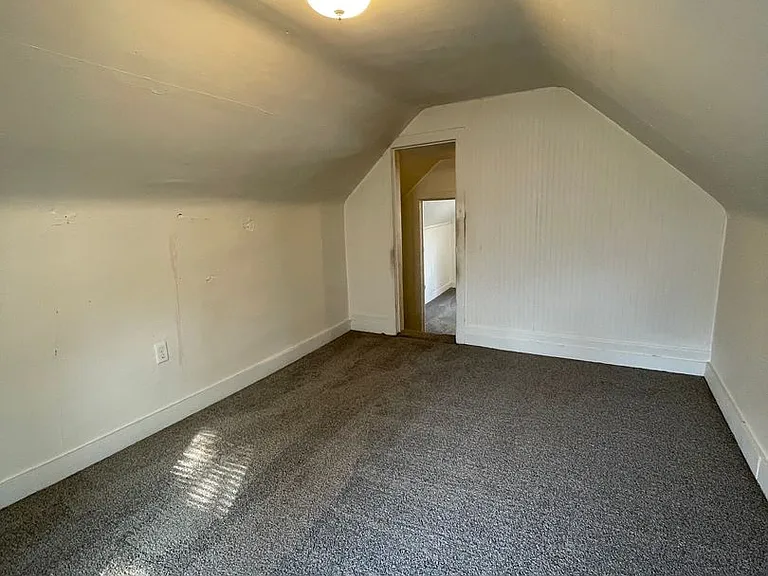 896 W 5th Ave — Photo 30