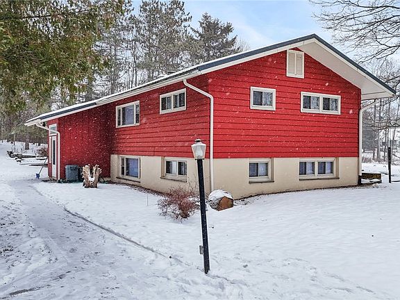 2nd image of 181 Ellis Hollow Creek Rd