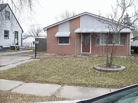 22705 Laukel St photo 1