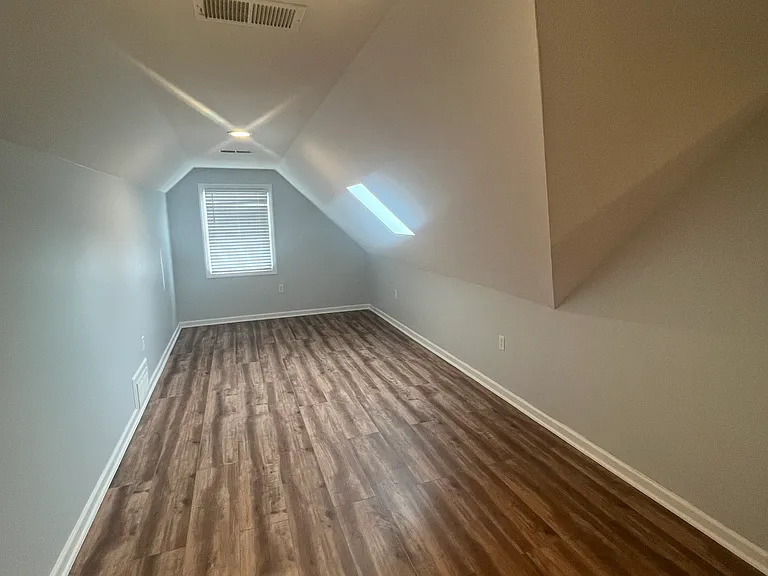 541 E Main St #2 — Photo 9