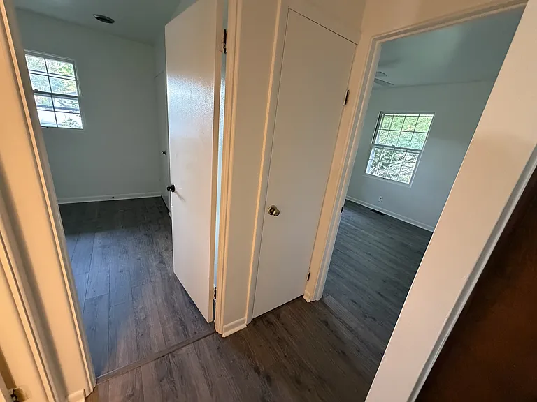 8720 Newhouse St — Photo 10