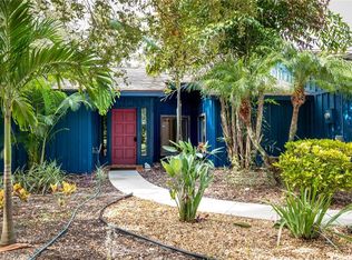 5239 Box Turtle Cir, Sarasota, FL 34232