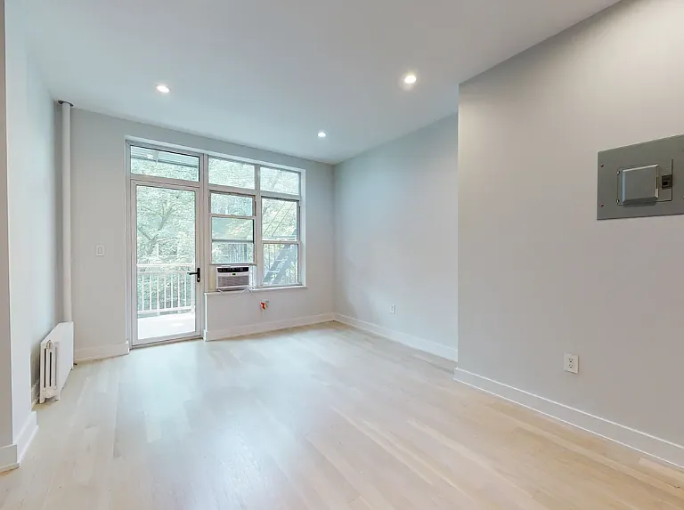 216 E 84th St #3C — Photo 2