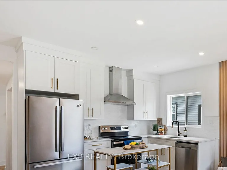 39 William St — Photo 2