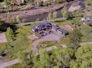21 Saint Finnbar Farm Rd, Carbondale, CO 81623