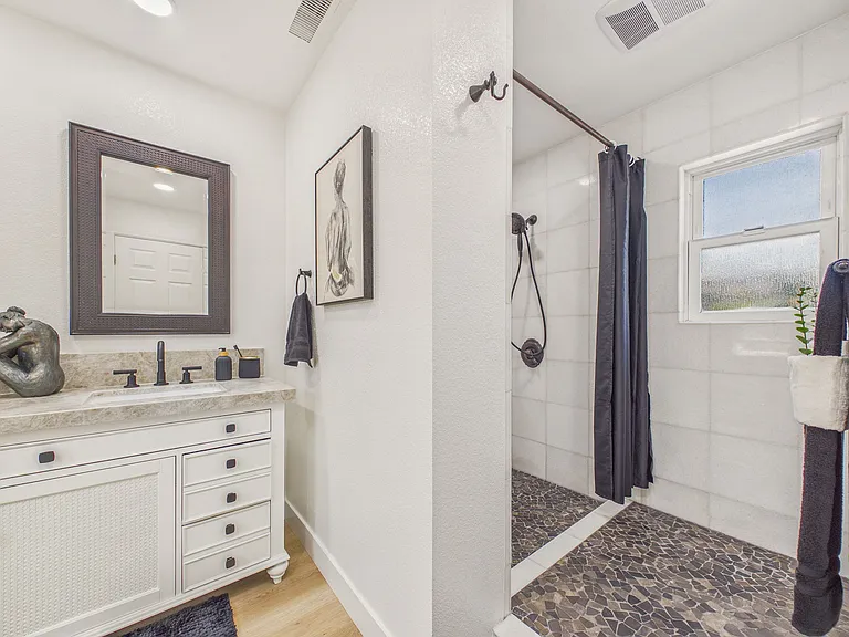 7425 Brighton Dr — Photo 39
