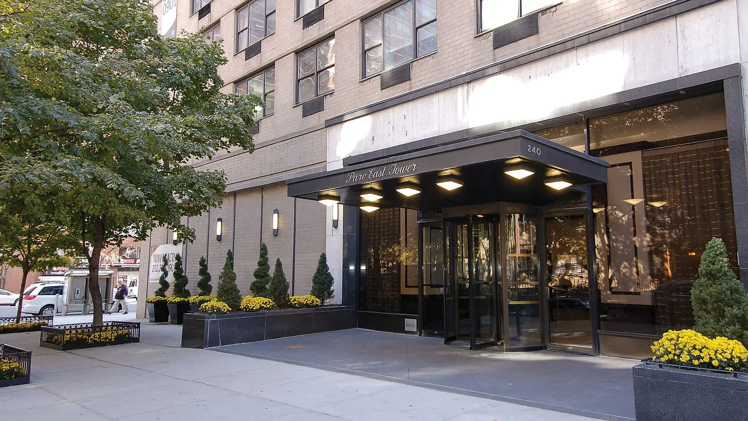 240 East 27th Street — Photo 3