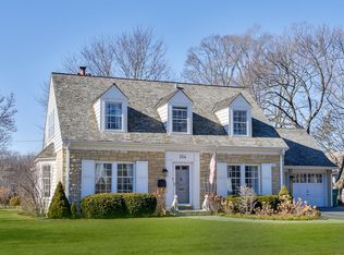254 Dickens St, Northfield, IL