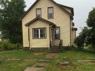 102 E Indiana Ave, Gilbert, MN 55741