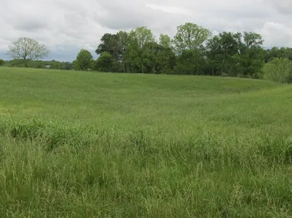 625 Blue Water Dr, Cookeville, TN 38506