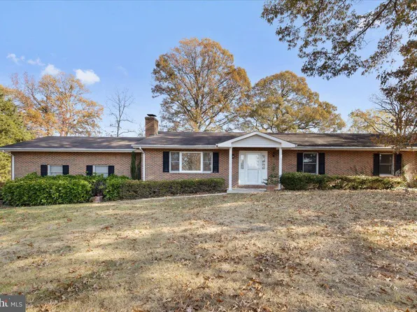 11209 Oakwood Dr, Dunkirk, MD 20754