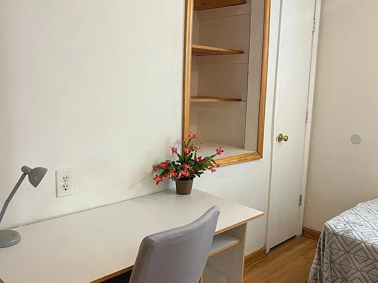 2410 Perry St #4 — Photo 13