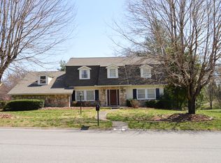 12018 S Fox Den Dr, Knoxville, TN 37934
