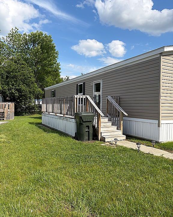 1st image of 9726 Buckingham Dr