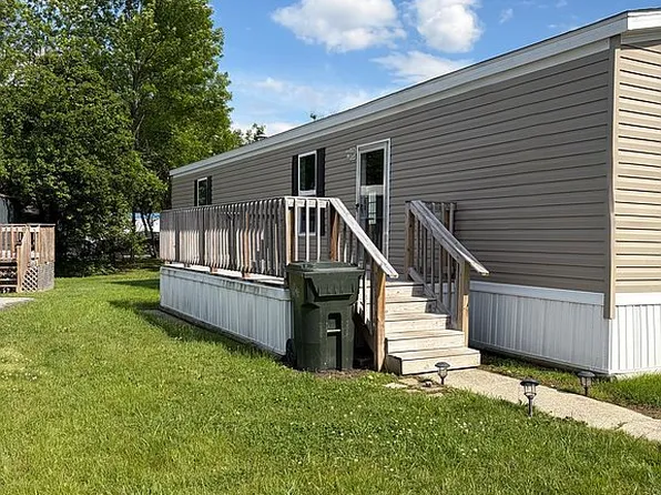 9726 Buckingham Dr, Fairdale, KY 40118
