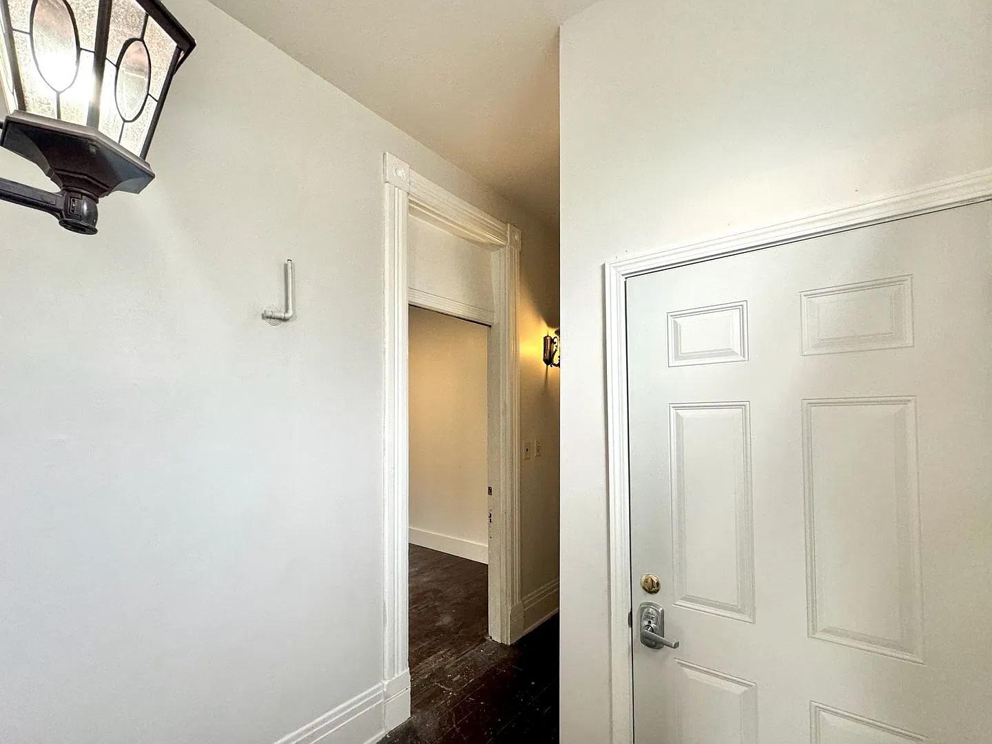 2800 Euclid Ave — Photo 4