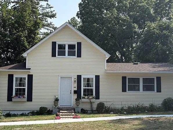 612 E Melendy St, Ludington, MI 49431