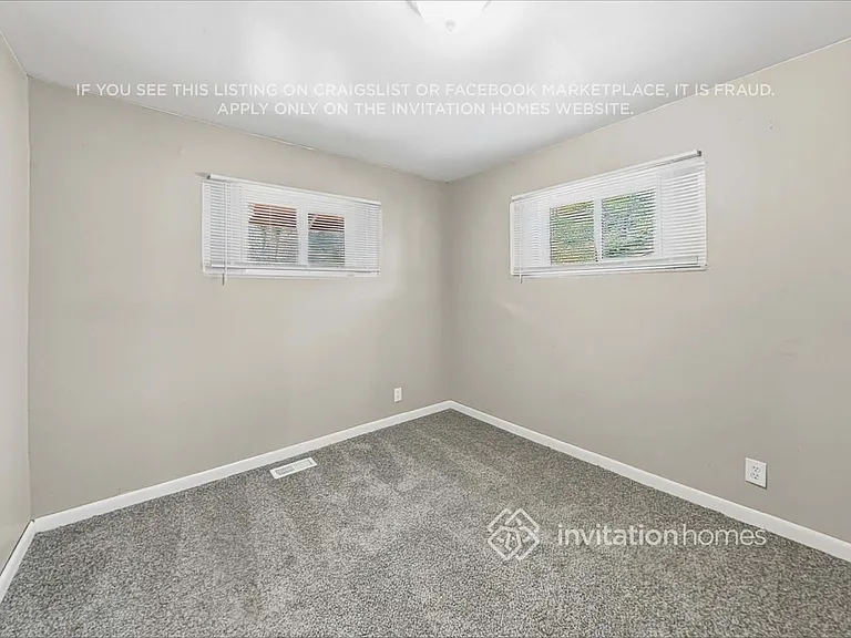 9240 Wigham St — Photo 14