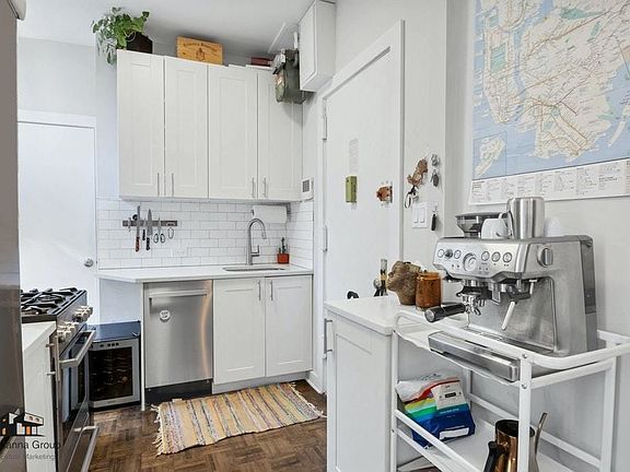 3rd image of 199 Prince St APT 26